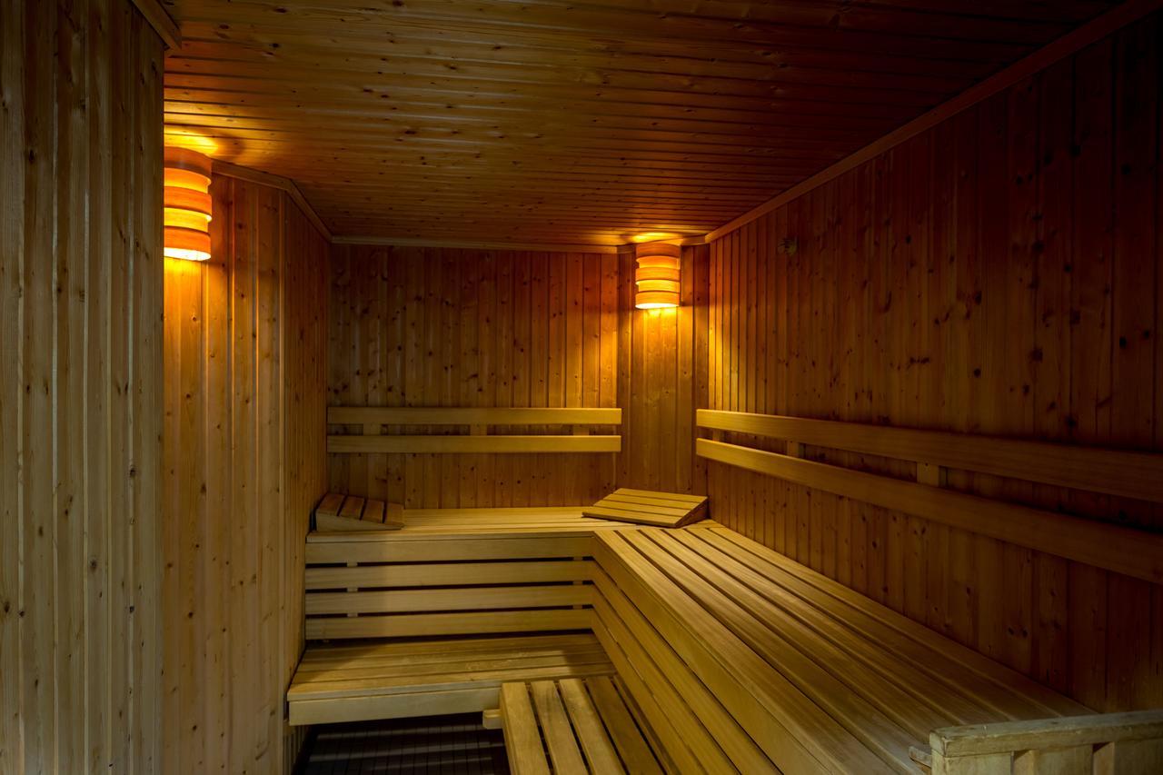 Leag Konferenzcenter Schulungs- Und Tagungshotel Im Spreewald リュベナウ エクステリア 写真