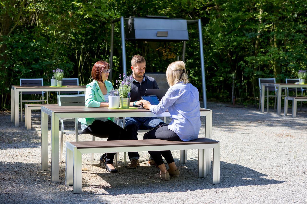 Leag Konferenzcenter Schulungs- Und Tagungshotel Im Spreewald リュベナウ エクステリア 写真